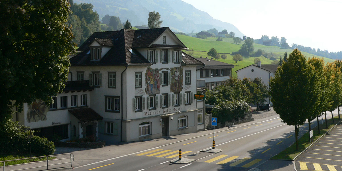 Aussenansicht Tells Hohle Gasse